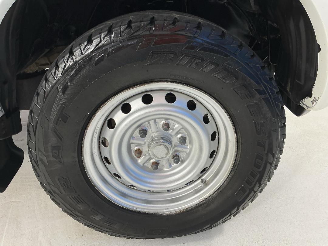 Photo '9' of Mitsubishi Triton