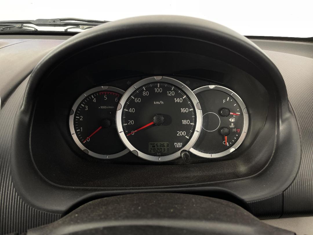 Photo '21' of Mitsubishi Triton