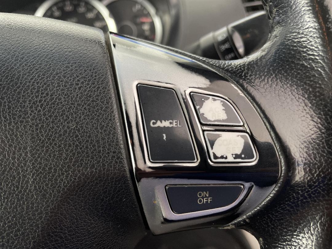 Photo '24' of Mitsubishi Triton