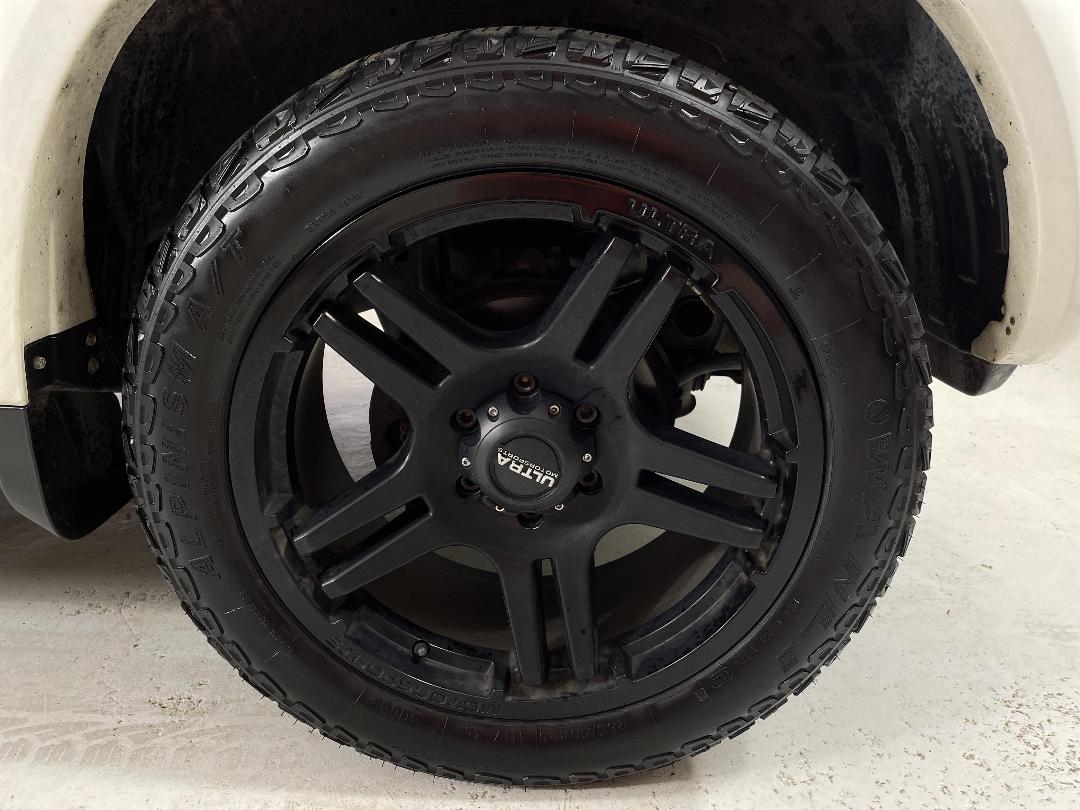 Photo '9' of Mitsubishi Triton