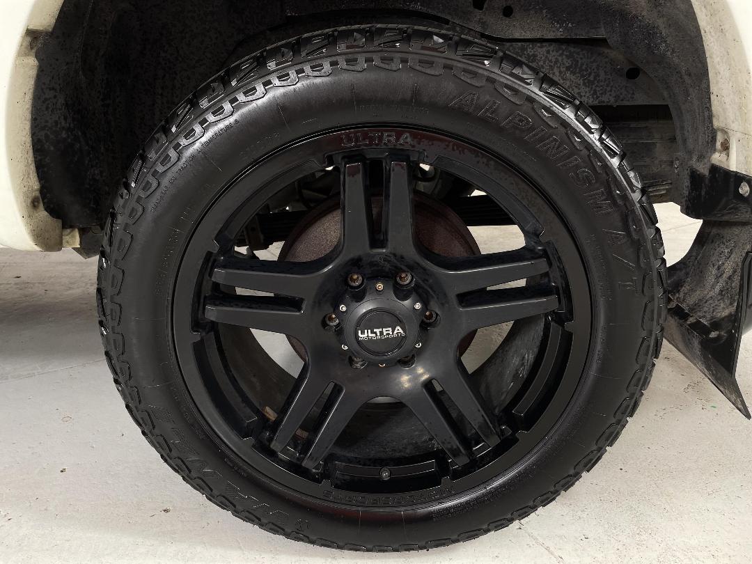 Photo '11' of Mitsubishi Triton