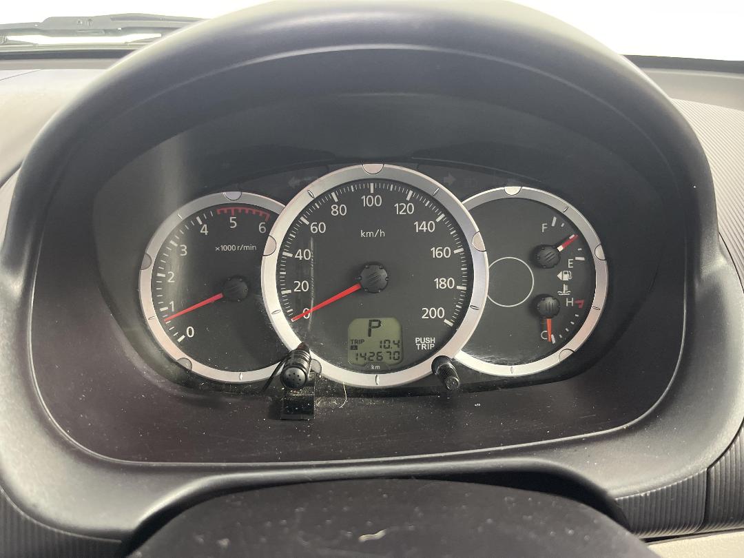 Photo '21' of Mitsubishi Triton