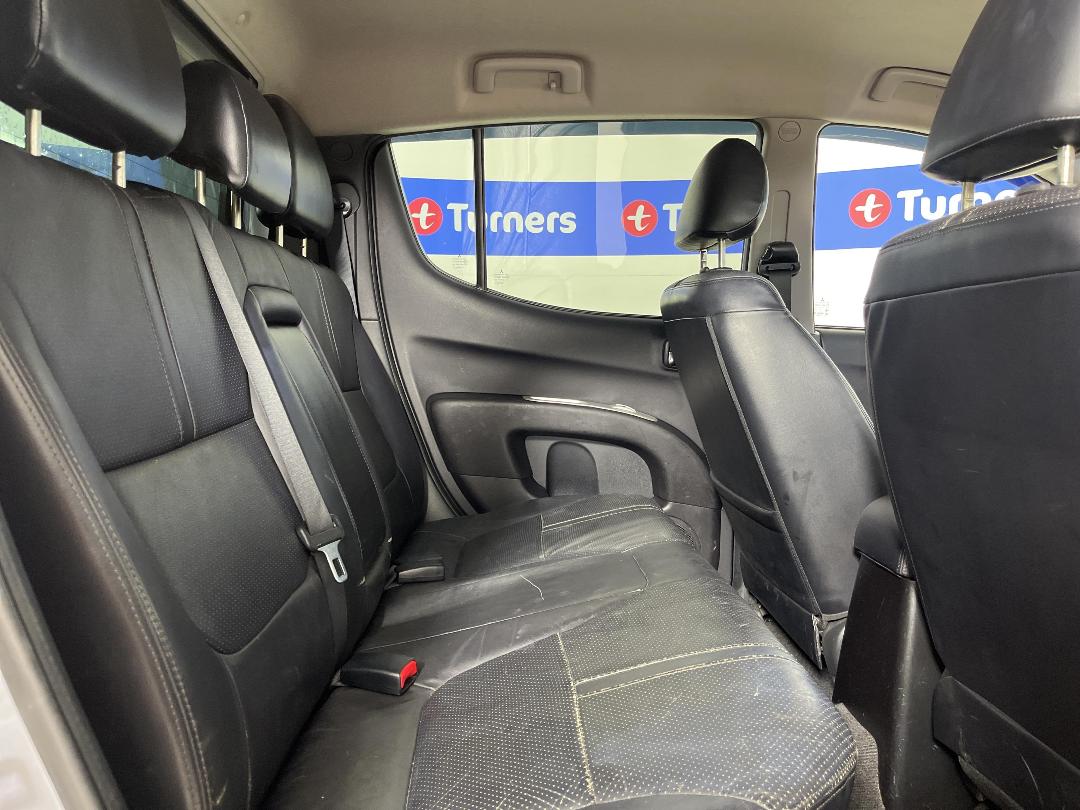 Photo '20' of Mitsubishi Triton