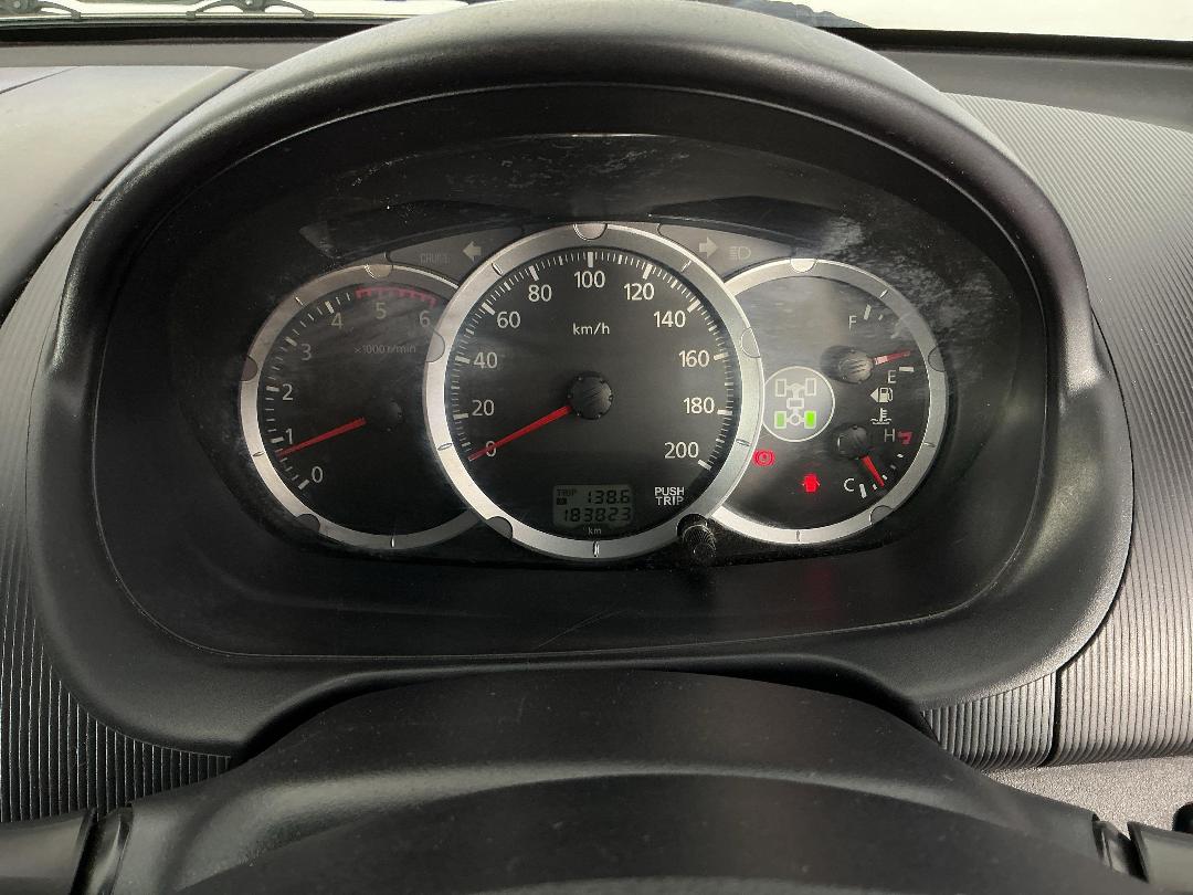 Photo '21' of Mitsubishi Triton