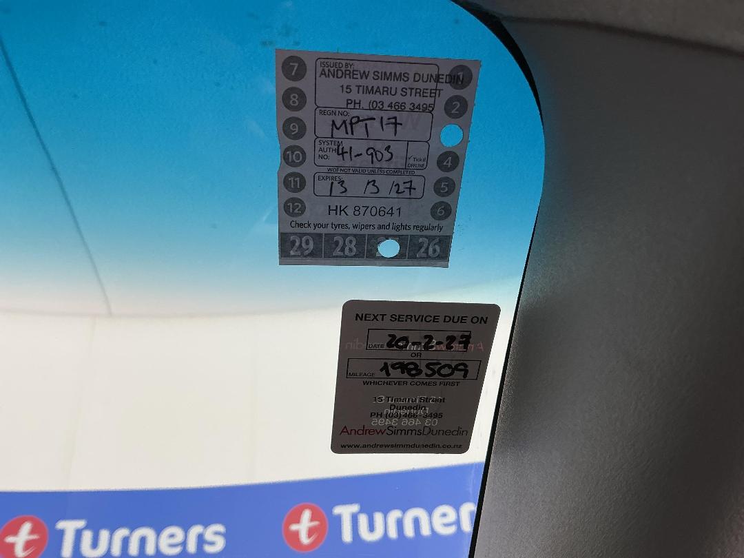 Photo '26' of Mitsubishi Triton