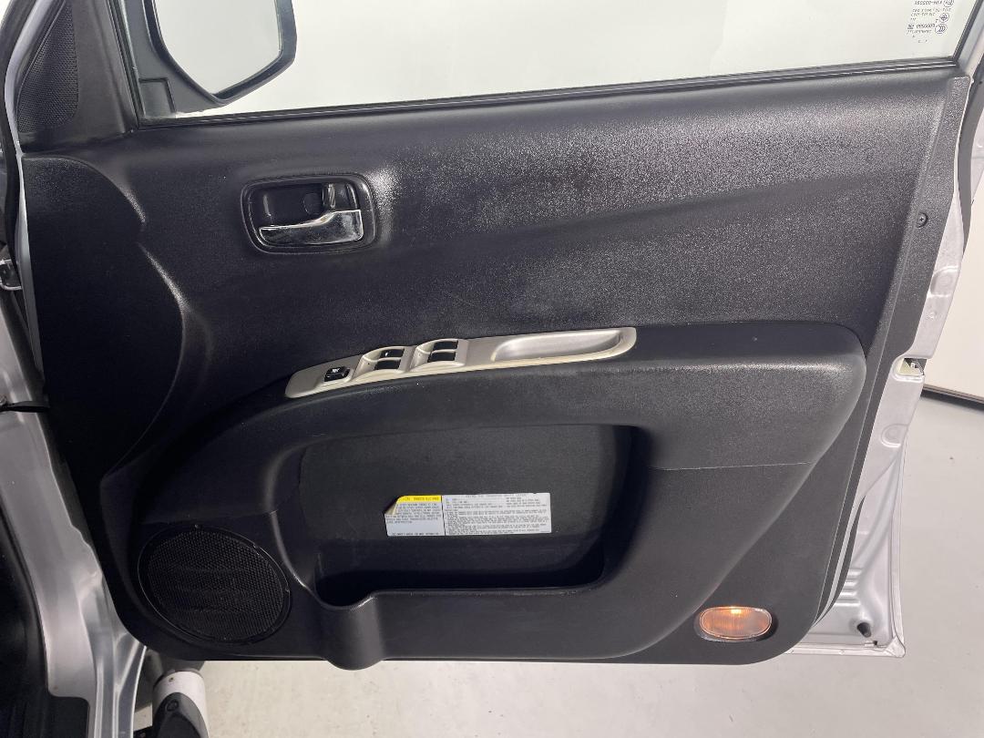 Photo '15' of Mitsubishi Triton