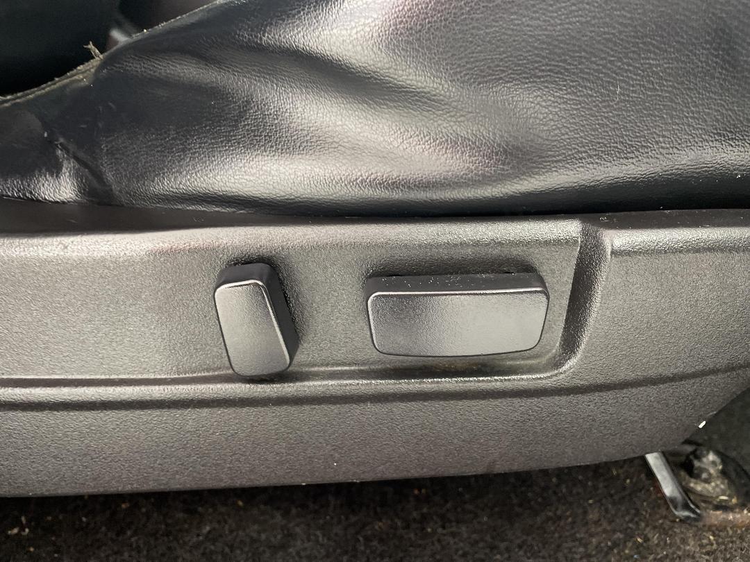 Photo '23' of Mitsubishi Triton