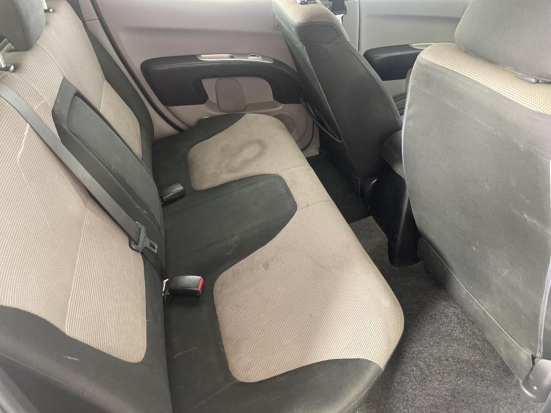 Photo '20' of Mitsubishi Triton