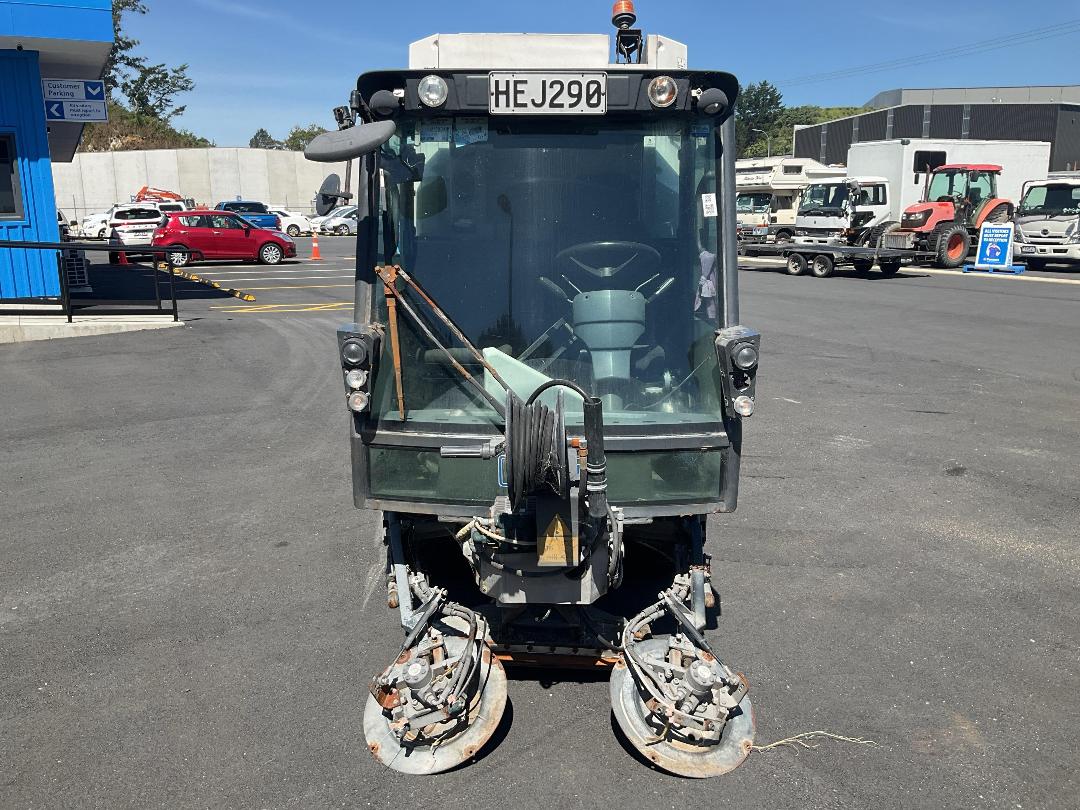 Photo '10' of Mobile Machine SCHMIDT SWINGO 200 Sweeper Photo '10' of Mobile Machine SCHMIDT SWINGO 200 Sweeper