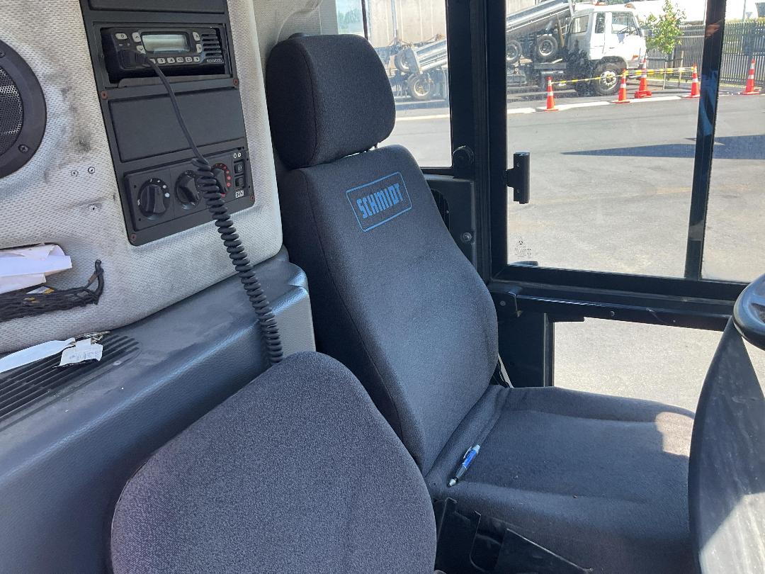 Photo '17' of Mobile Machine SCHMIDT SWINGO 200 Sweeper Photo '17' of Mobile Machine SCHMIDT SWINGO 200 Sweeper