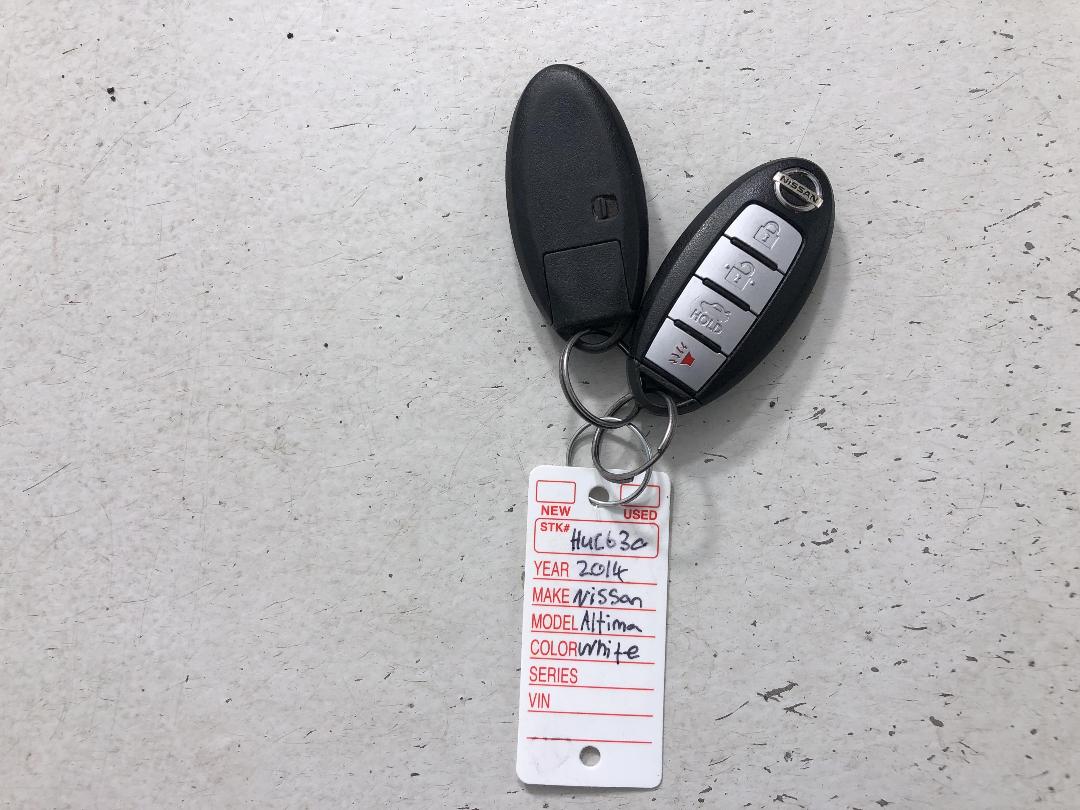 Photo '22' of Nissan Altima