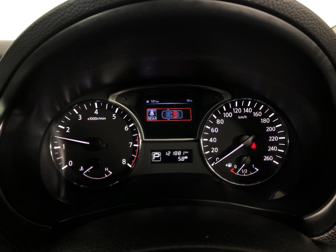 Photo '21' of Nissan Altima