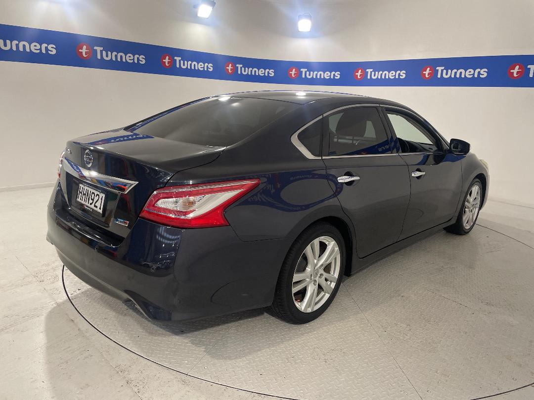 Photo '7' of Nissan Altima Photo '7' of Nissan Altima