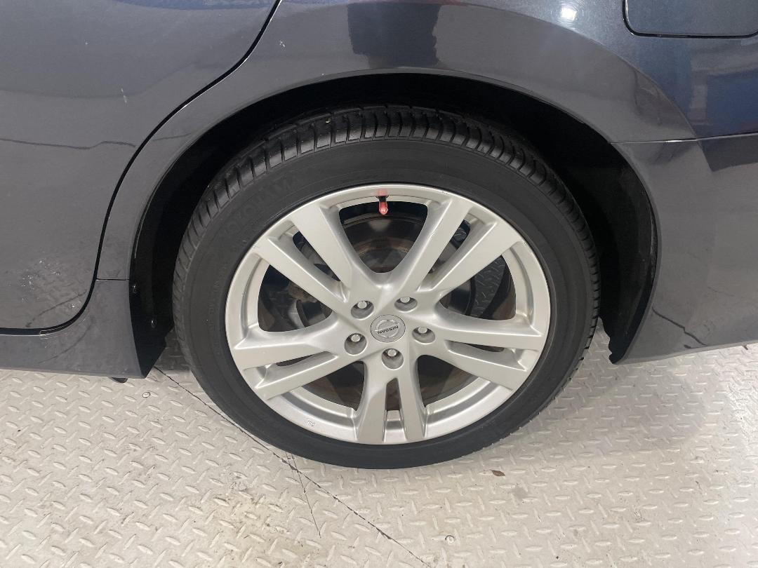 Photo '11' of Nissan Altima Photo '11' of Nissan Altima