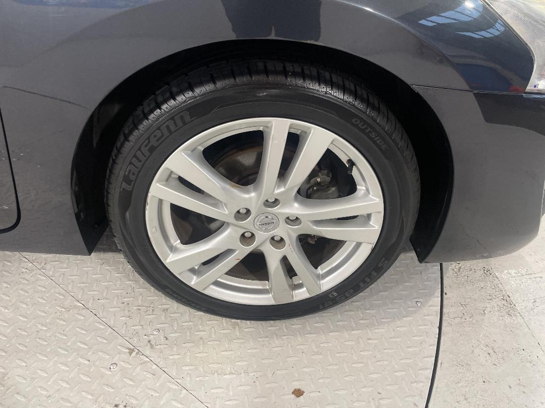 Photo '9' of Nissan Altima Photo '9' of Nissan Altima