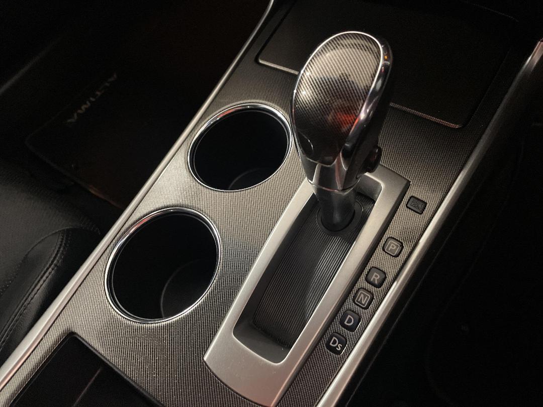 Photo '32' of Nissan Altima Photo '32' of Nissan Altima