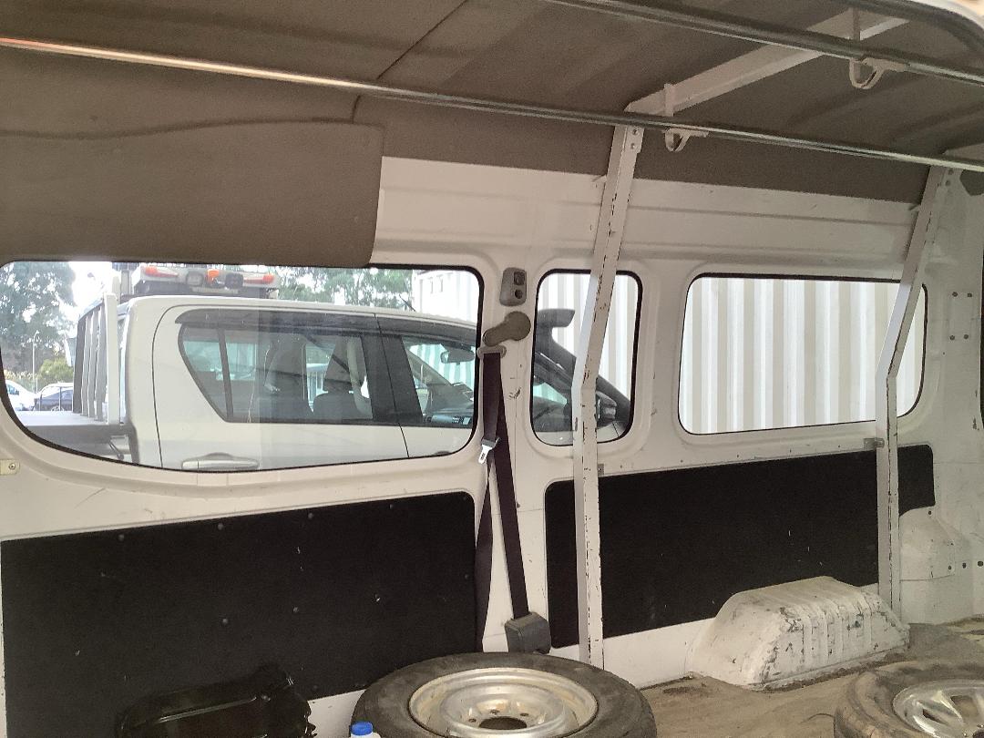 Photo '12' of Nissan Caravan NV350