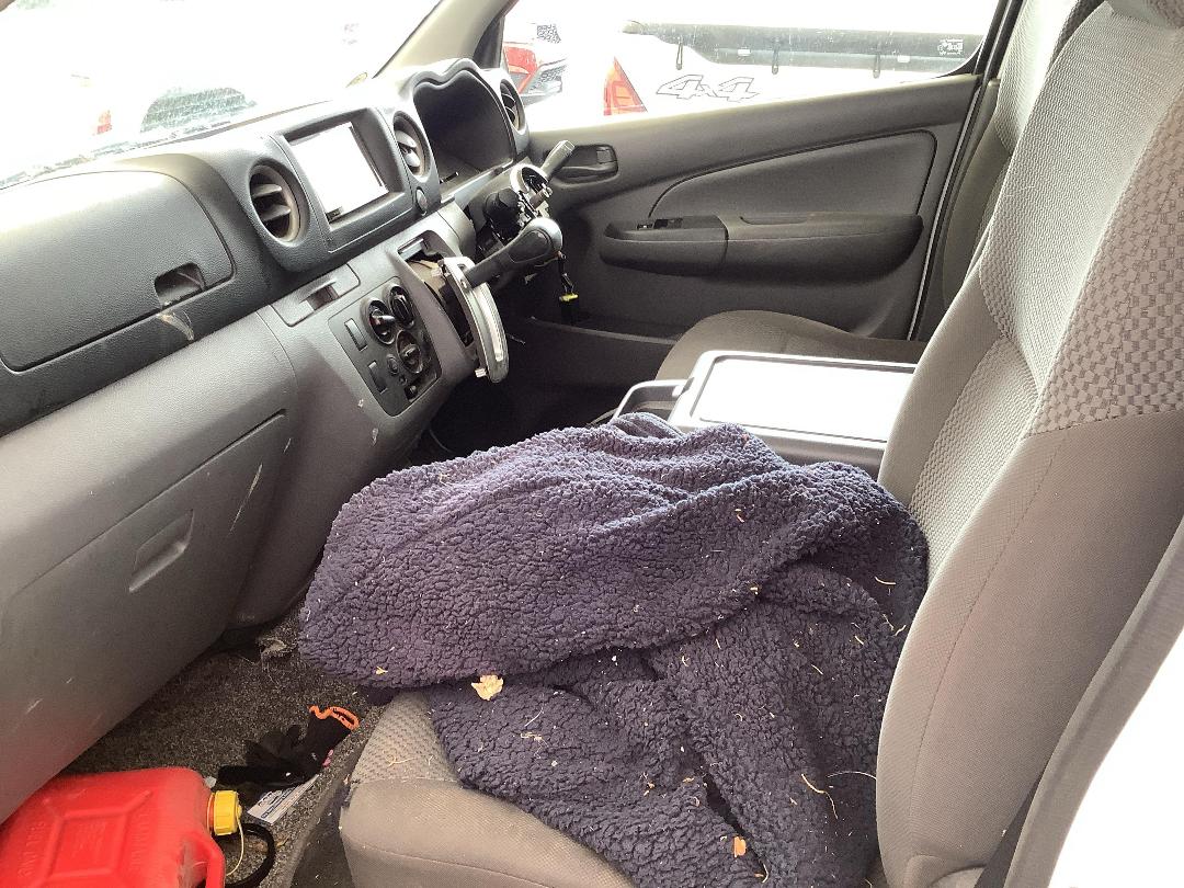 Photo '15' of Nissan Caravan NV350