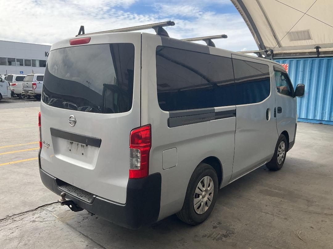 Photo '6' of Nissan Caravan NV350