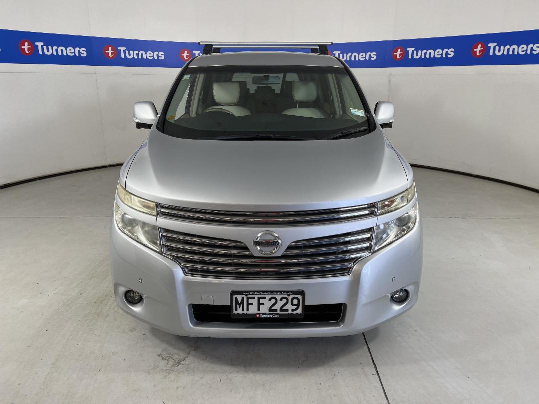 Photo '2' of Nissan Elgrand Photo '2' of Nissan Elgrand