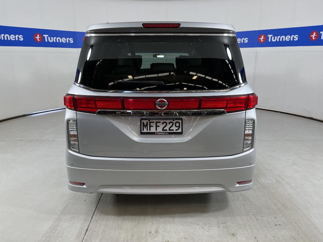 Photo '6' of Nissan Elgrand Photo '6' of Nissan Elgrand