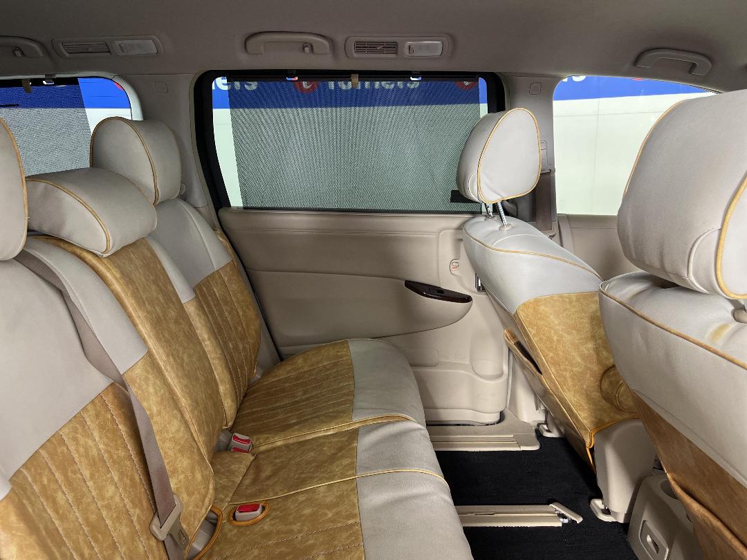 Photo '20' of Nissan Elgrand Photo '20' of Nissan Elgrand