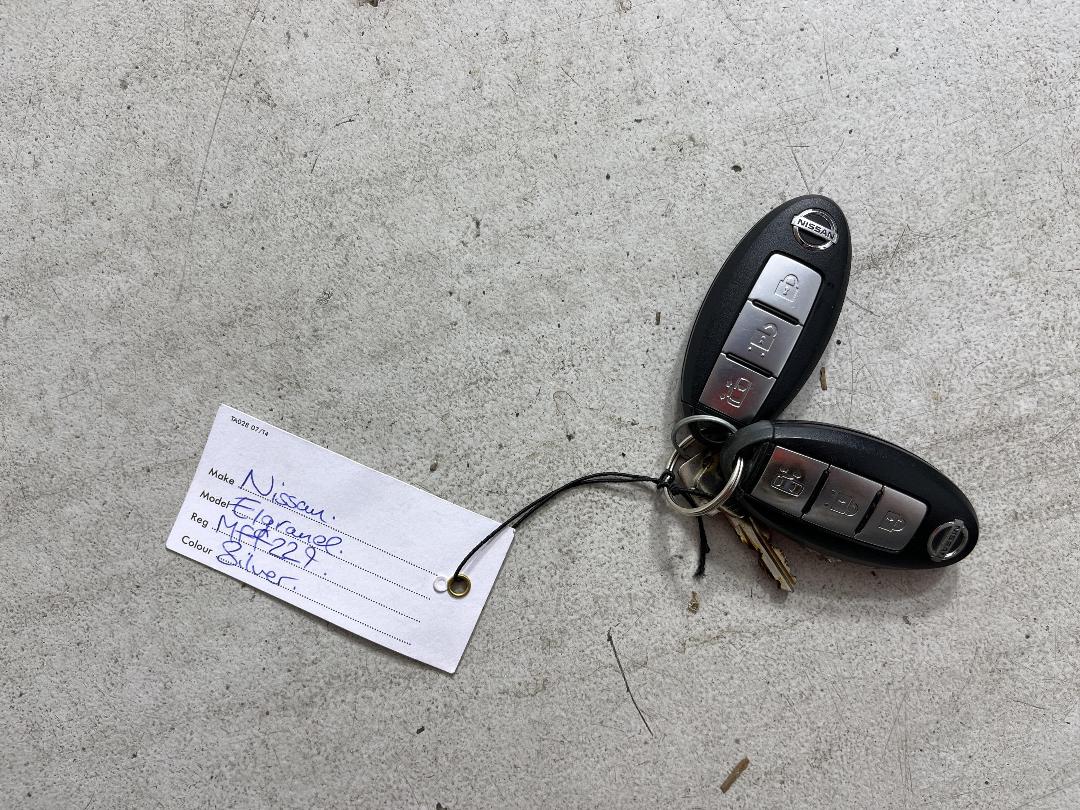 Photo '22' of Nissan Elgrand Photo '22' of Nissan Elgrand