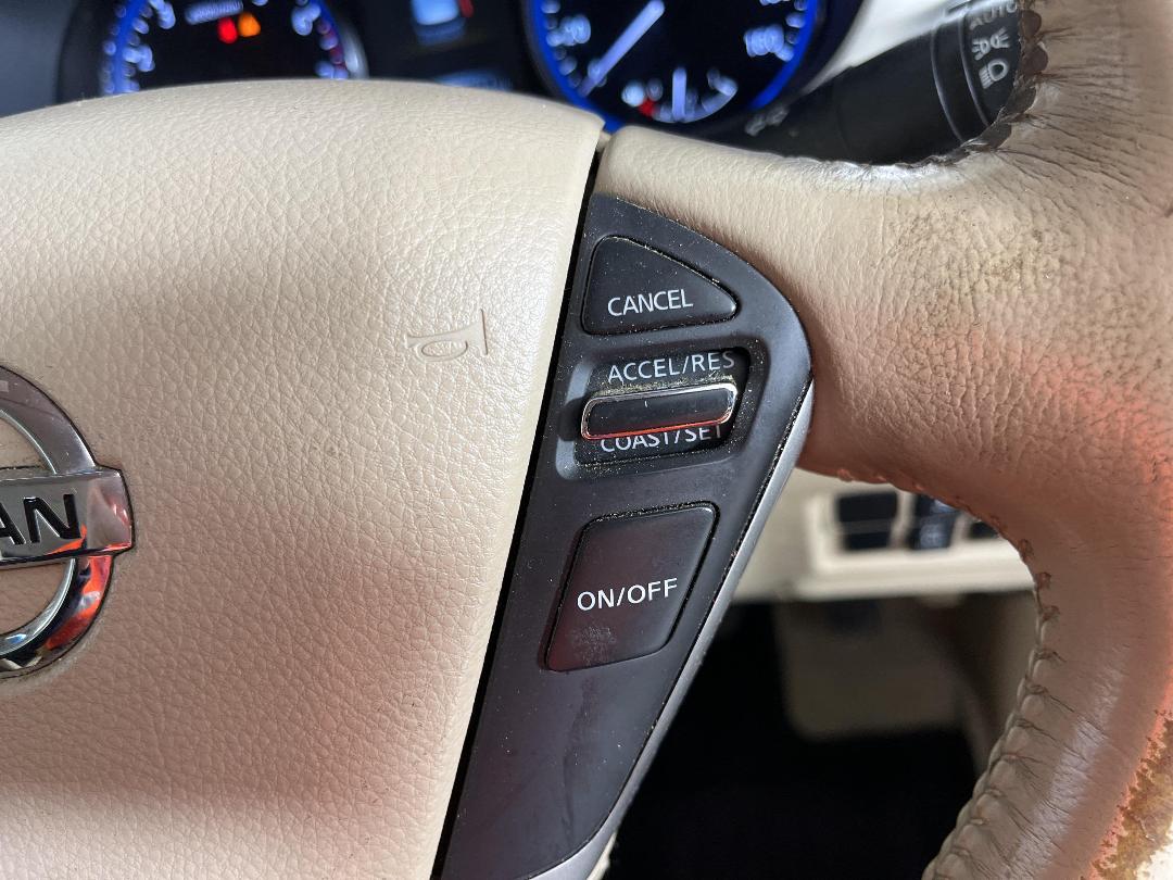 Photo '25' of Nissan Elgrand Photo '25' of Nissan Elgrand