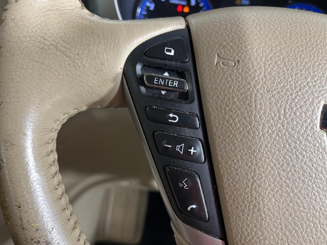 Photo '26' of Nissan Elgrand Photo '26' of Nissan Elgrand