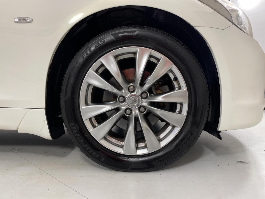 Photo '9' of Nissan Fuga Photo '9' of Nissan Fuga