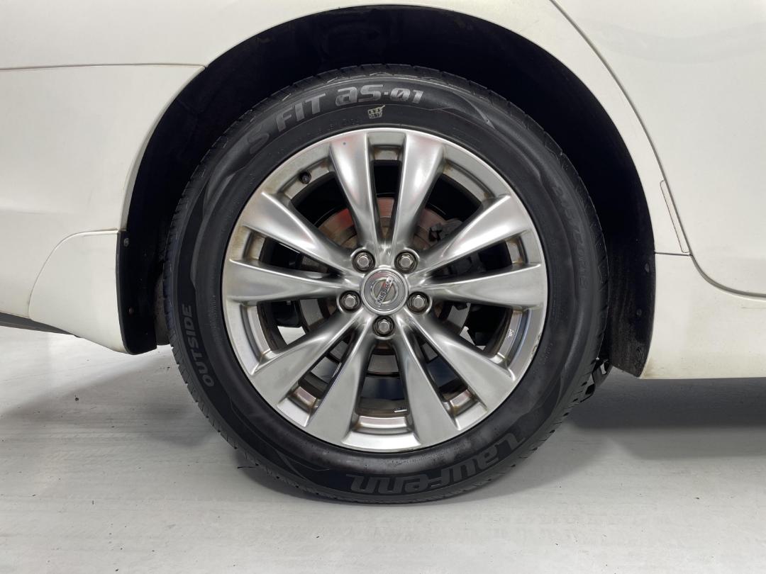 Photo '12' of Nissan Fuga Photo '12' of Nissan Fuga