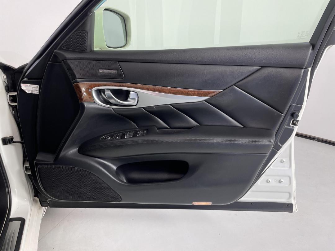 Photo '15' of Nissan Fuga Photo '15' of Nissan Fuga