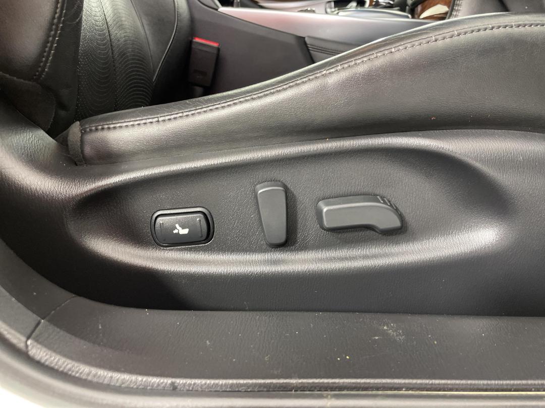 Photo '27' of Nissan Fuga Photo '27' of Nissan Fuga