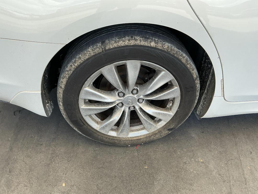 Photo '14' of Nissan Fuga