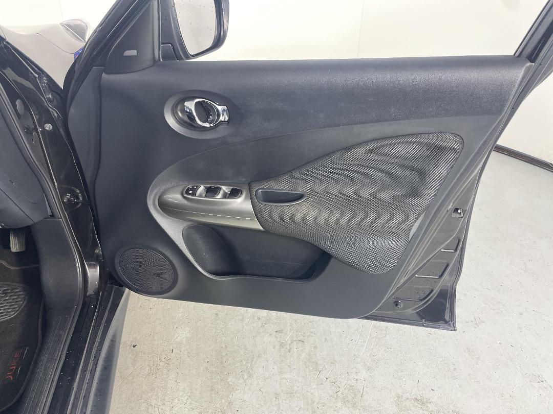 Photo '15' of Nissan Juke Photo '15' of Nissan Juke