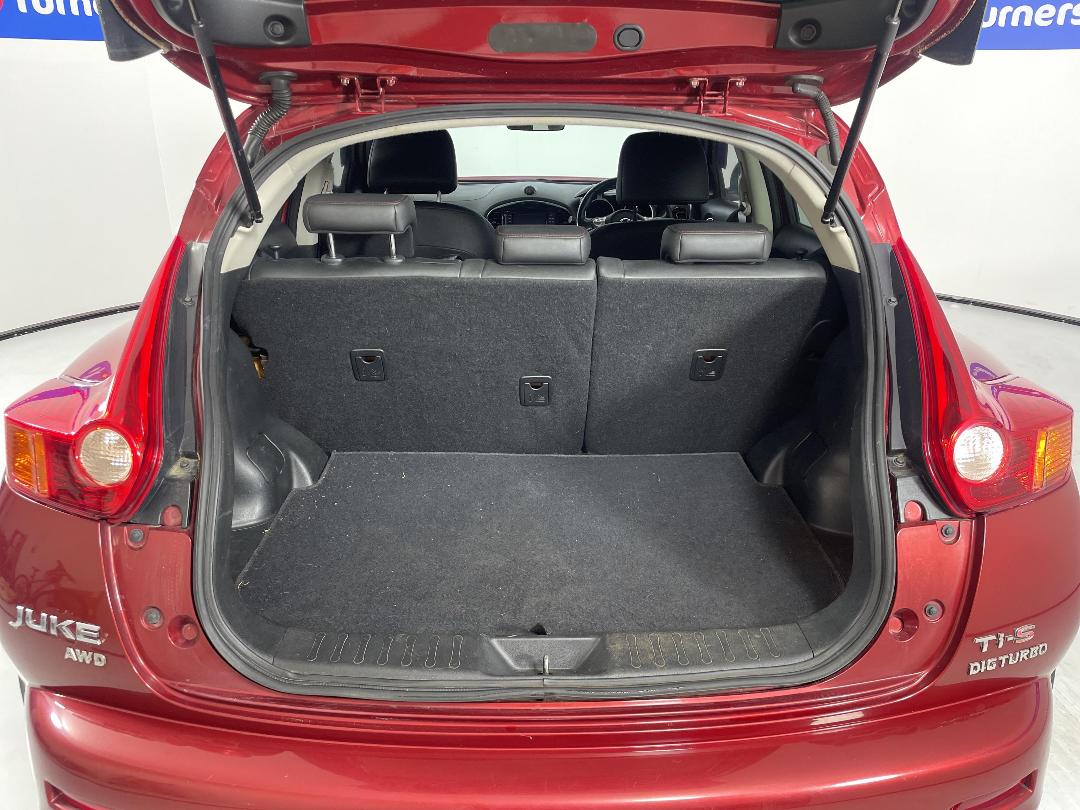 Photo '14' of Nissan Juke Photo '14' of Nissan Juke