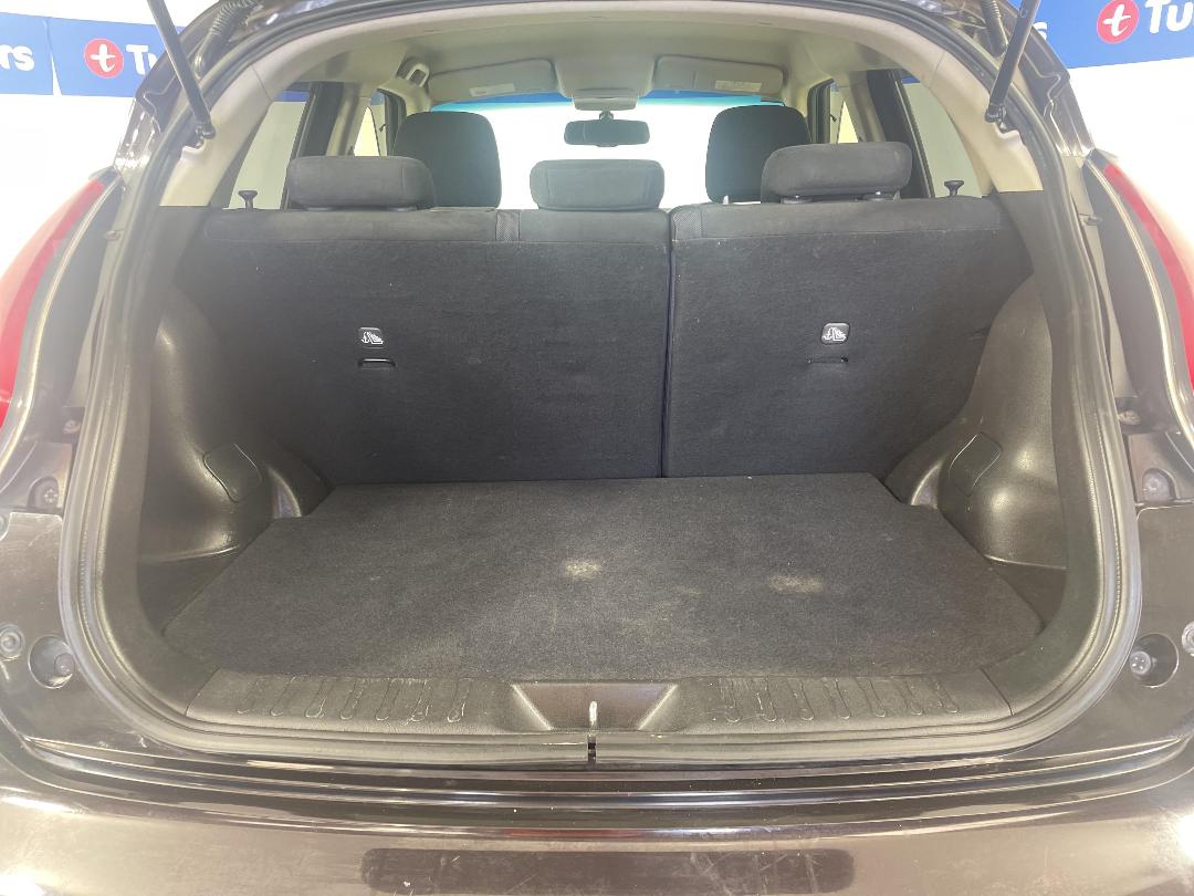 Photo '14' of Nissan Juke Photo '14' of Nissan Juke