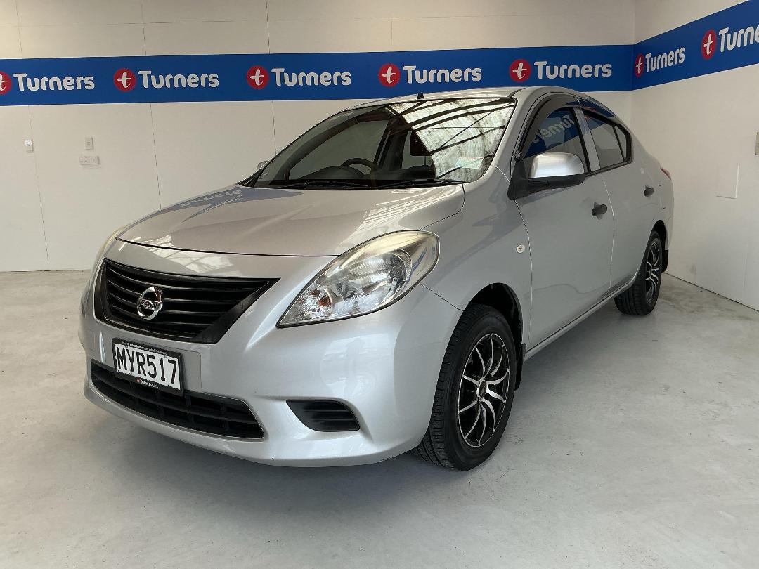 Photo '4' of Nissan Latio