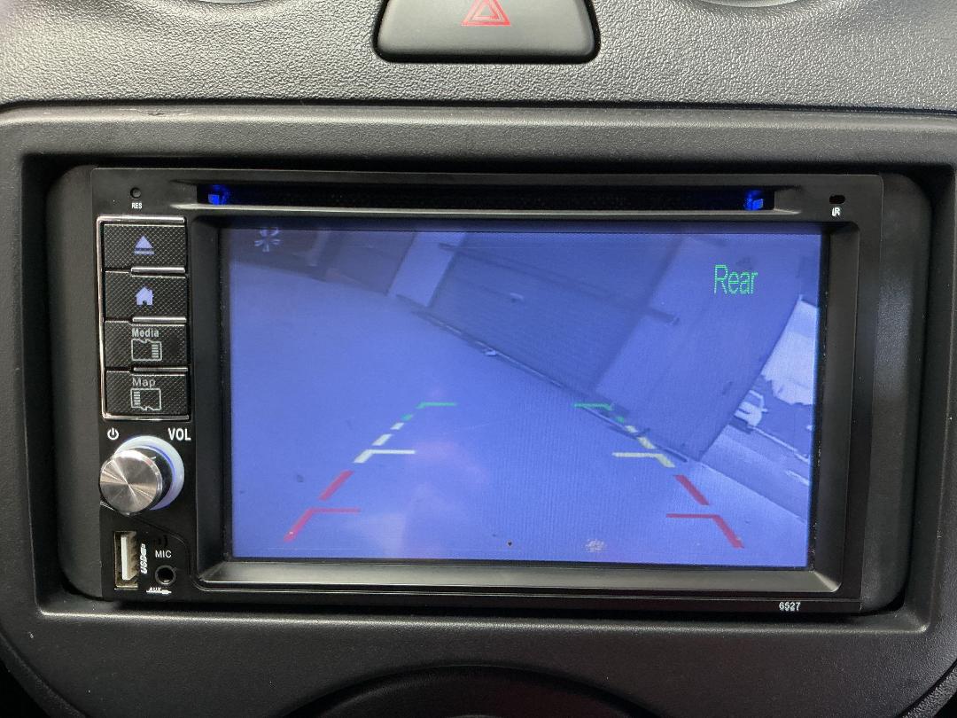 Photo '24' of Nissan Latio