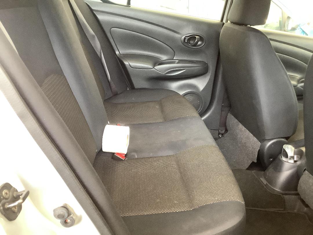 Photo '8' of Nissan Latio