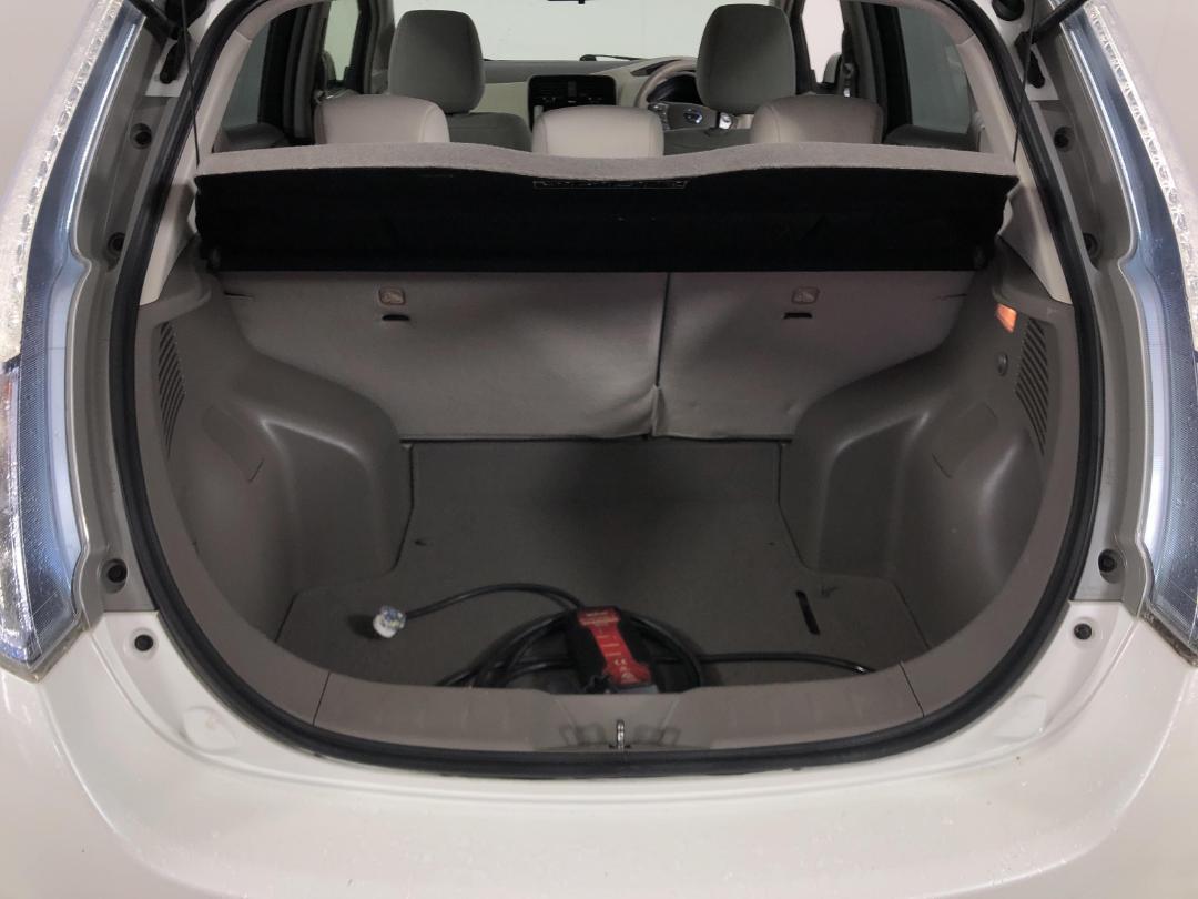 Photo '13' of Nissan Leaf Photo '13' of Nissan Leaf