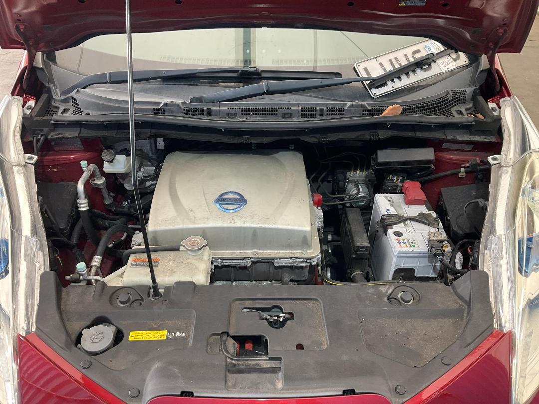 Photo '32' of Nissan Leaf