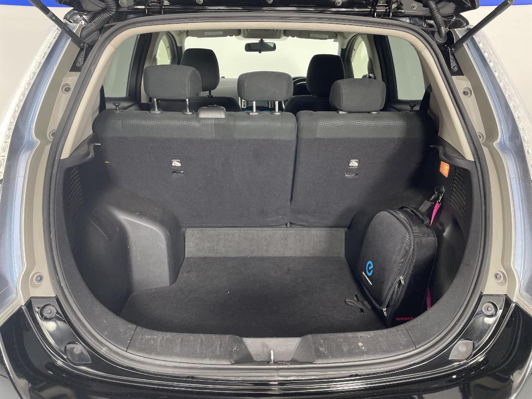 Photo '14' of Nissan Leaf Photo '14' of Nissan Leaf