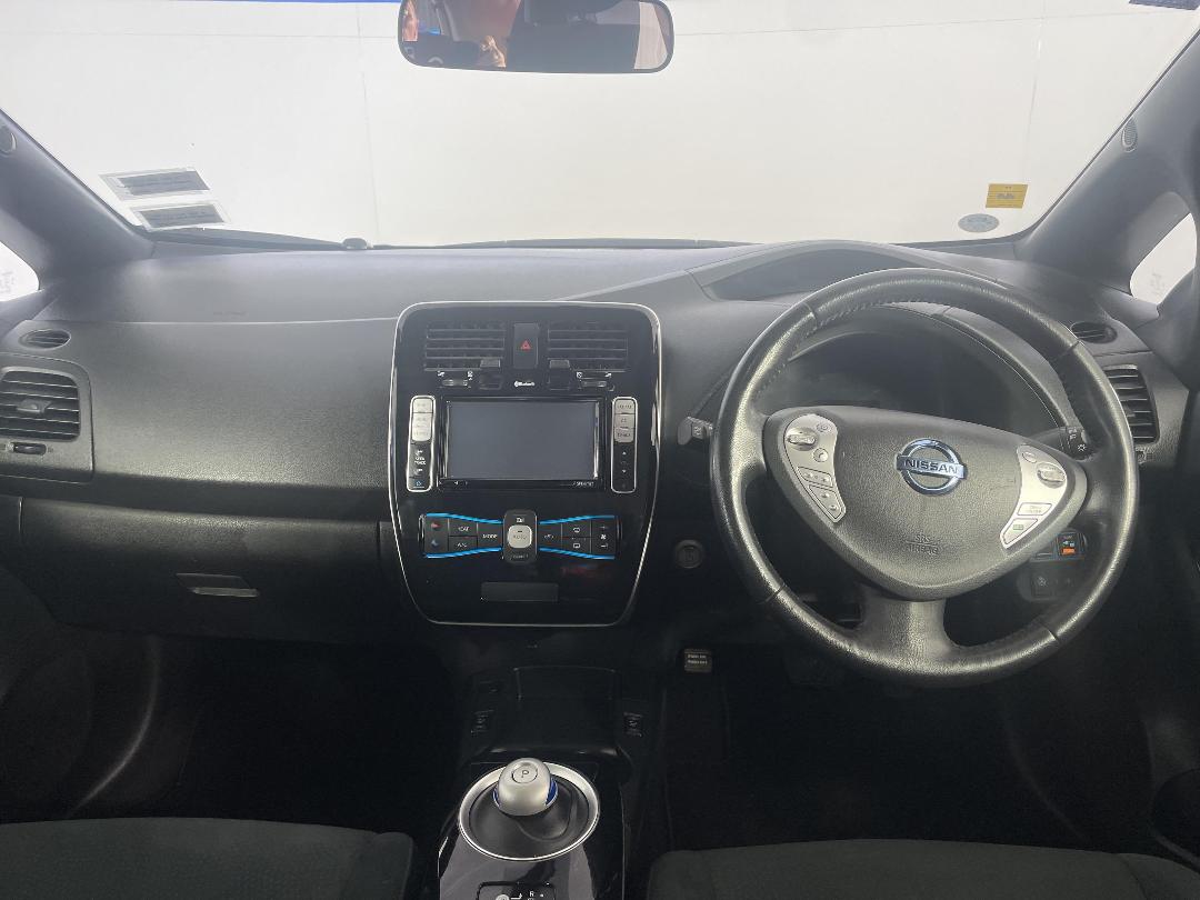 Photo '17' of Nissan Leaf Photo '17' of Nissan Leaf