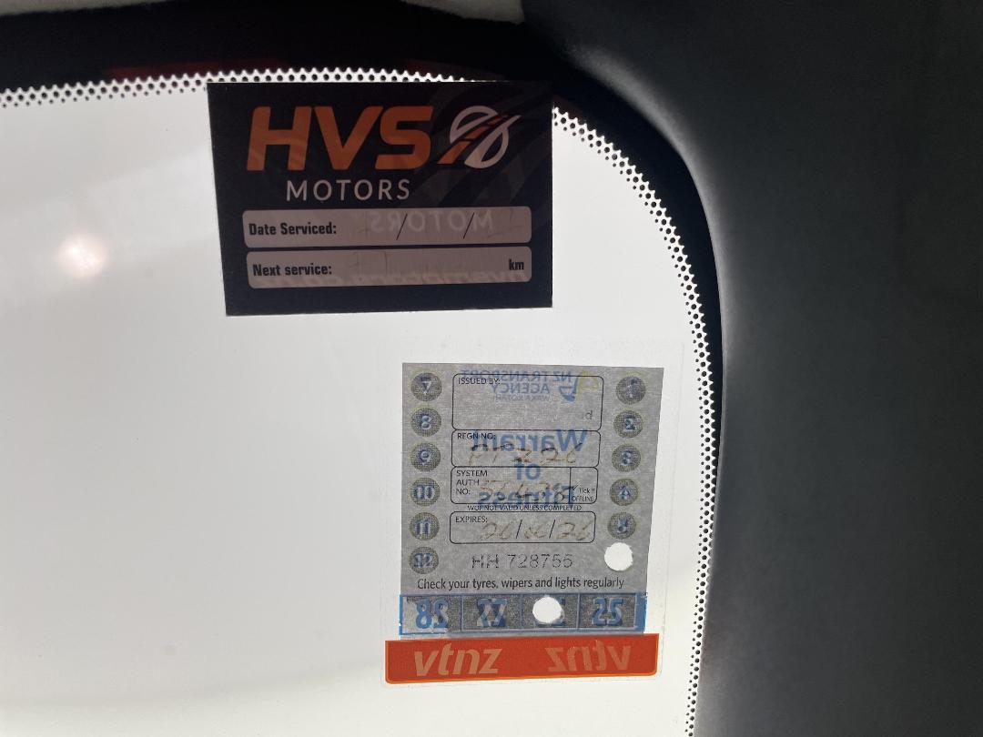 Photo '30' of Nissan Leaf Photo '30' of Nissan Leaf