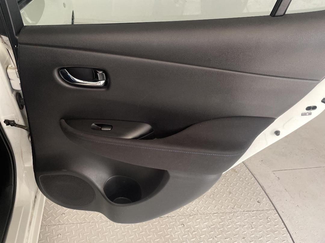 Photo '19' of Nissan Leaf