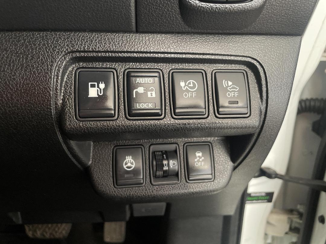 Photo '24' of Nissan Leaf