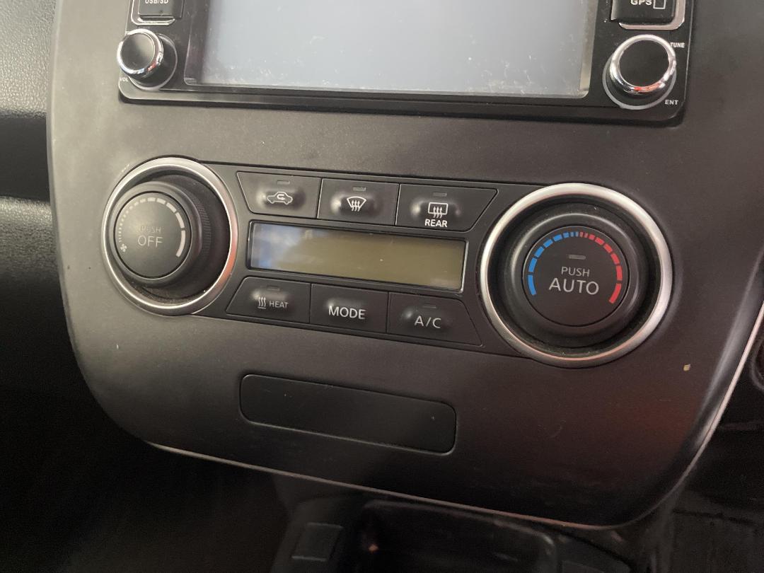 Photo '27' of Nissan Leaf