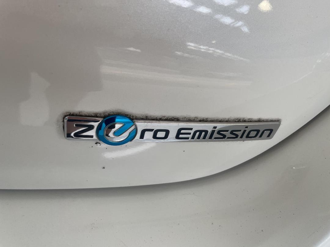Photo '34' of Nissan Leaf