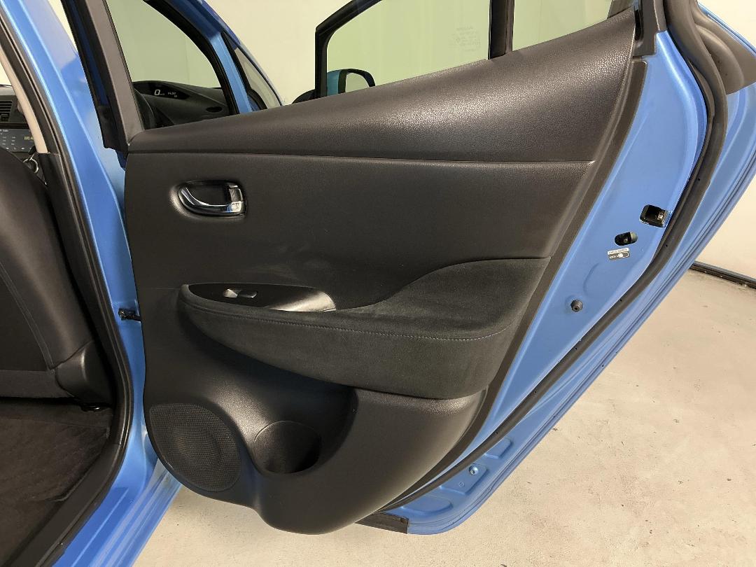 Photo '19' of Nissan Leaf Photo '19' of Nissan Leaf